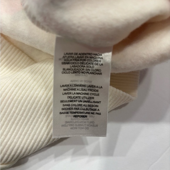 Strawberry Shortcake Women’s Crewneck Sweater NWOT Size M - Picture 9 of 9